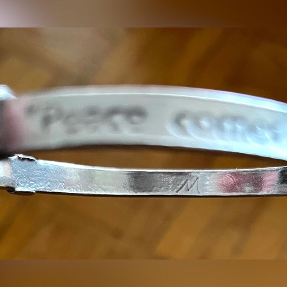 🎭 ARTISAN Set of 2 Pewter Bracelets - Sold as a set. - Picture 8 of 10